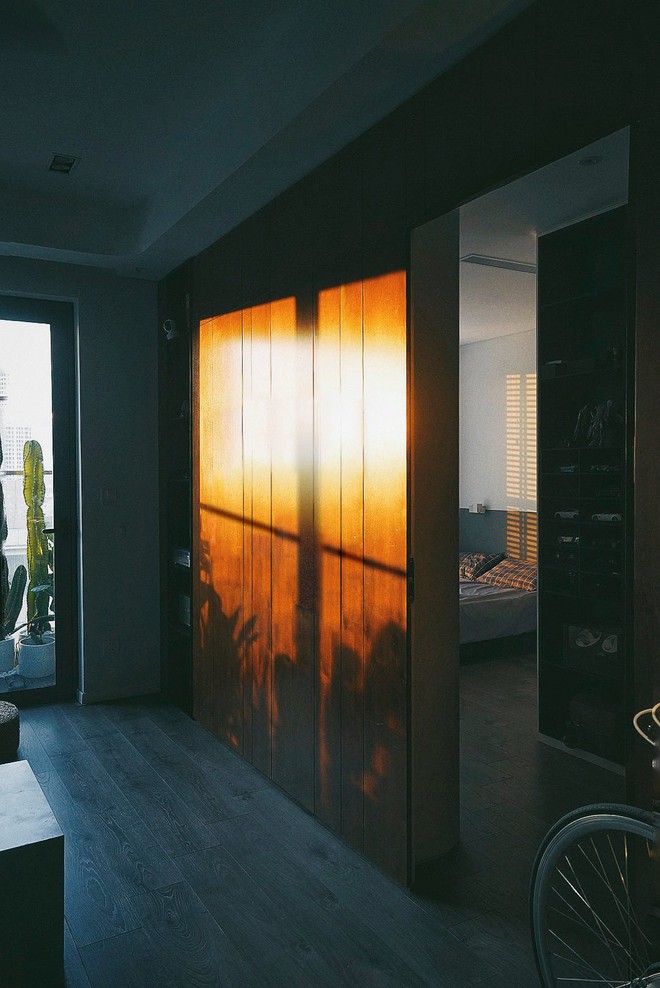 Mua căn hộ 3 tỷ, trai độc th&acirc;n đập bỏ hết tường để thay bằng tủ, decor theo hệ c&agrave;ng &iacute;t đồ c&agrave;ng tốt - Ảnh 5.