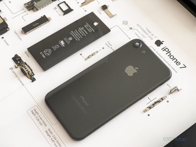 Mổ bụng xem “nội tạng” của những mẫu iPhone để thấy Apple đã tỉ mỉ và cầu toàn đến thế nào! - Ảnh 21.