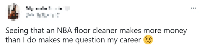 Fan đổ x&ocirc; theo đuổi giấc mơ... lau s&agrave;n tại NBA v&igrave; việc nhẹ lương cao - Ảnh 4.