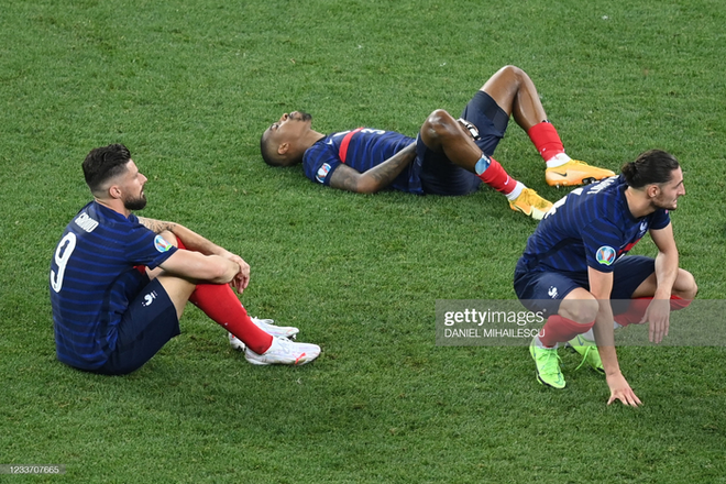 Ảnh: Cầu thủ Thuỵ Sĩ sung sướng vỡ oà sau khi loại đương kim vô địch thế giới Pháp khỏi Euro 2020 - Ảnh 10.