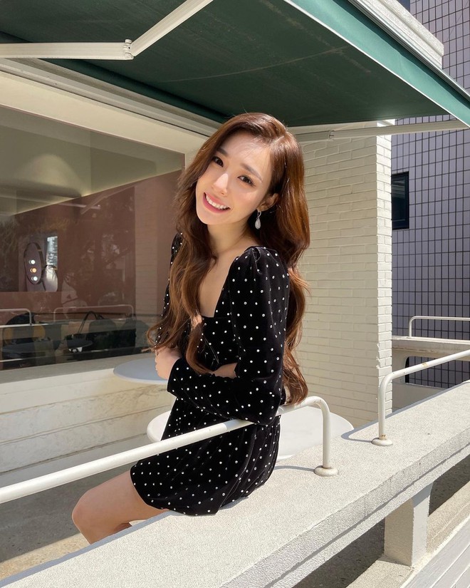 Tiffany (SNSD) sang chảnh "bức người", bốc lửa như này thì chuẩn tiểu thư tài phiệt sánh vai với Song Joong Ki rồi! - Ảnh 14. Tiffany (SNSD) sang chảnh "bức người", bốc lửa như này thì chuẩn tiểu thư tài phiệt sánh vai với Song Joong Ki rồi! - Ảnh 14.