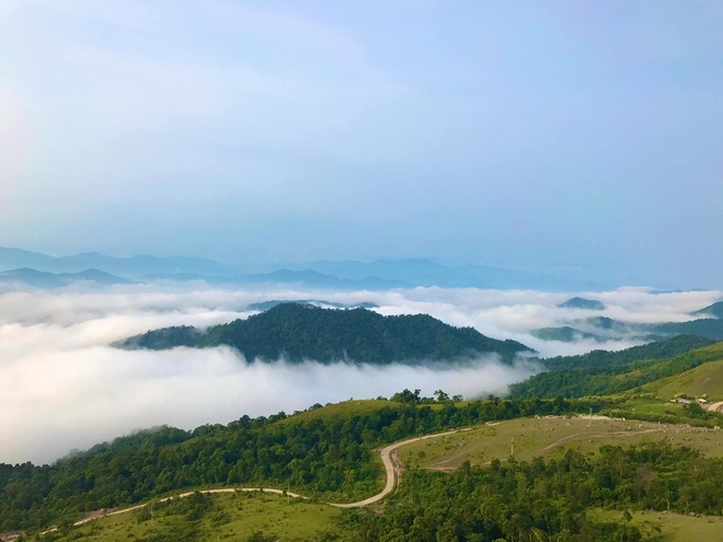 Hết dịch về Bắc Giang chơi: Có hẳn một nơi cắm trại, săn mây, ngắm hoàng hôn &quot;đỉnh&quot; thế này cơ mà! - Ảnh 1.