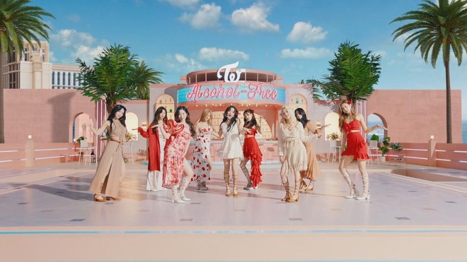 TWICE trình làng ca khúc mới, khoe visual hớp hồn trong show Mỹ, được Ellen gọi bằng: Siêu sao Kpop! - Ảnh 2.