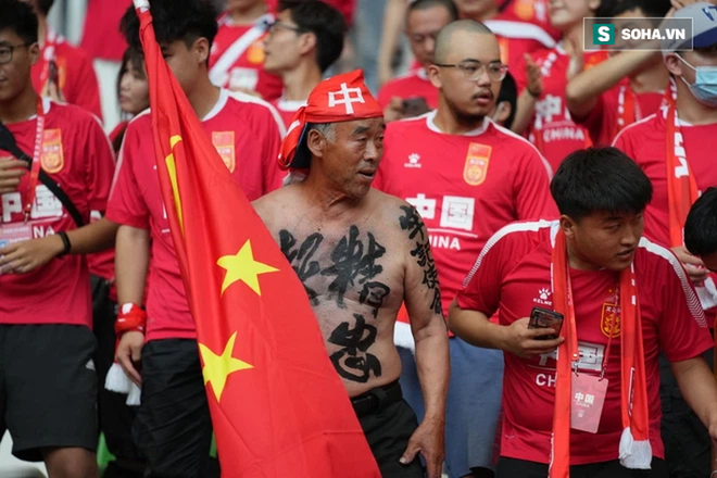  Dư luận Trung Quốc: Không thắng nổi đội tuyển Việt Nam, Liên đoàn bóng đá Trung Quốc giải tán đi! - Ảnh 2.