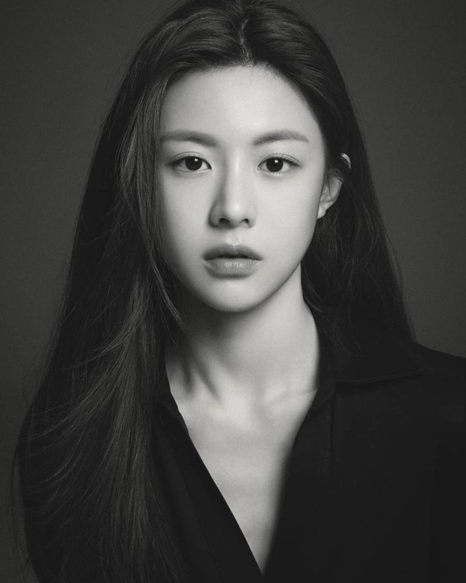 Nữ diễn viên có ảnh profile đỉnh nhất theo Knet: Jisoo - Kim Yoo Jung so kè khốc liệt, mỹ nhân mặt đơ của IZ*ONE bất ngờ có tên - Ảnh 18.