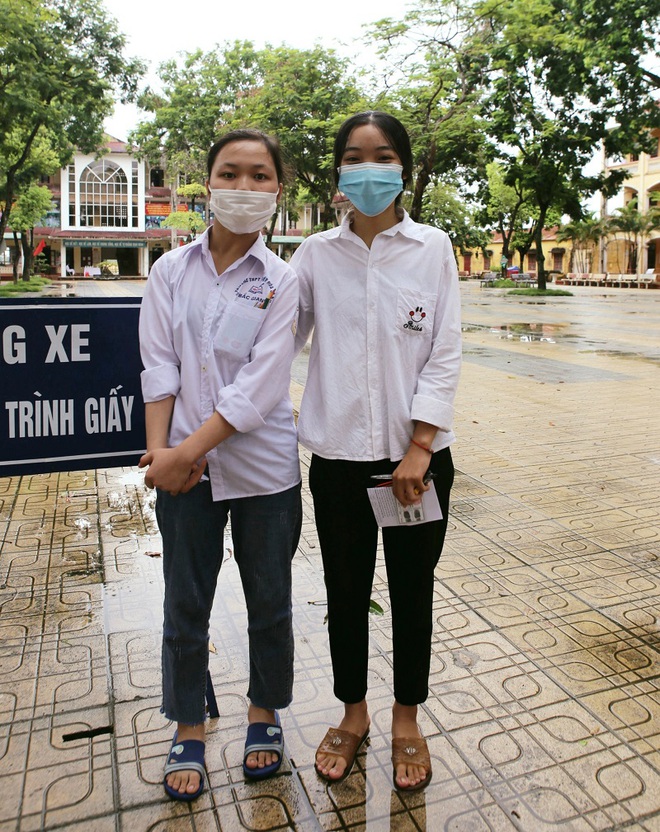 Nữ sinh 3 năm &ldquo;l&agrave;m xe đạp &ocirc;m&rdquo; chắp ước mơ cho bạn - Ảnh 1.
