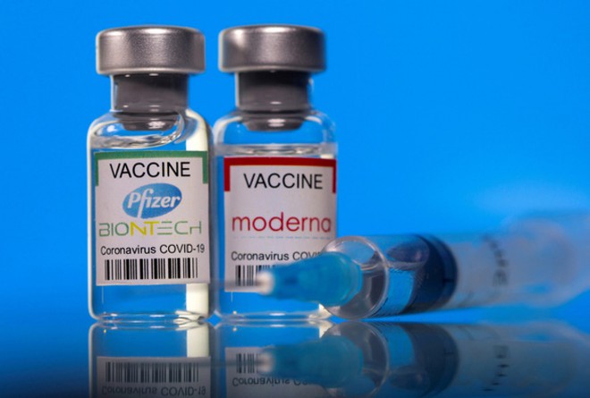 S&eacute;c sẽ r&uacute;t ngắn thời gian ti&ecirc;m giữa hai liều vaccine Pfizer xuống 21 ng&agrave;y - Ảnh 1.