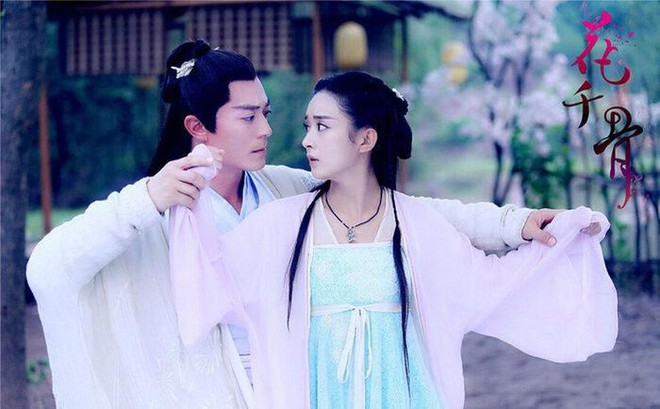 Sao nữ bị tố sao chép Triệu Lệ Dĩnh lẫn Dương Mịch, đang tranh suất đóng Hoa Thiên Cốt remake đến phát rồ? - Ảnh 1.