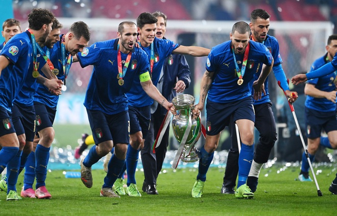 Google cho bắn pháo hoa tung tóe mừng đội tuyển Ý vô địch Euro 2020 - Ảnh 8.