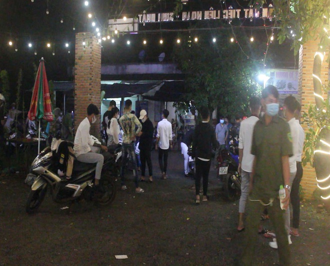  B&igrave;nh Phước: 53 thanh thiếu ni&ecirc;n tụ tập tổ chức sinh nhật bị phạt hơn 100 triệu đồng  - Ảnh 1.