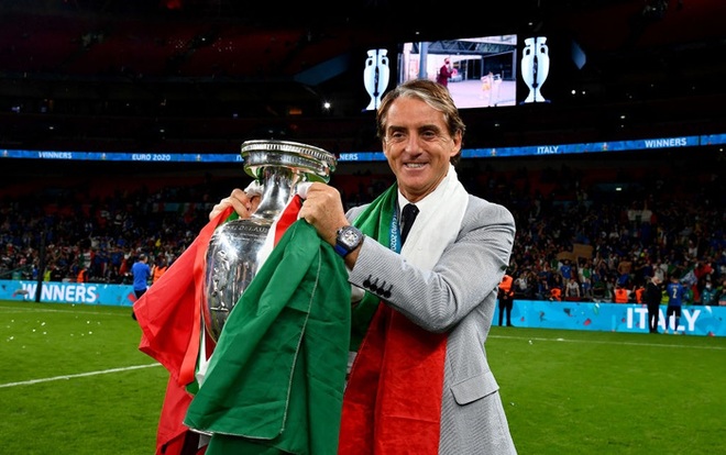 Ảnh: Italy nâng cao chiếc cúp vô địch Euro sau 53 năm chờ đợi - Ảnh 14.