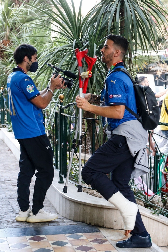 Nóng: Thủ đô Rome mở lễ hội chào đón tuyển Italy mang cúp vô địch Euro trở về - Ảnh 12.