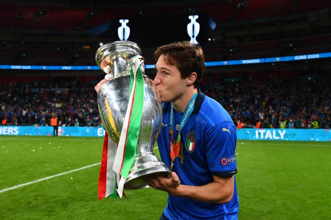 Ảnh: Italy nâng cao chiếc cúp vô địch Euro sau 53 năm chờ đợi - Ảnh 8.