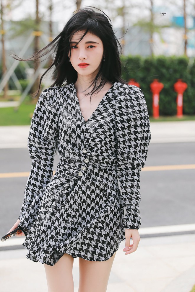 Cúc Tịnh Y tiết lộ gu bạn trai màn ảnh ưa thích nhất, nghe qua lại giống Trương Triết Hạn dữ nha! - Ảnh 1.