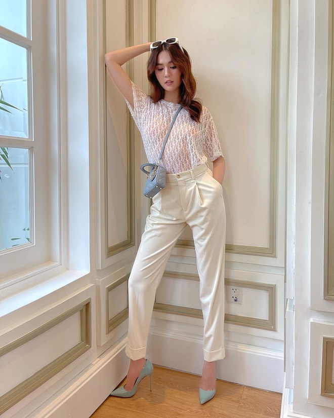 Ngọc Trinh và loạt cảnh giới mới của việc để lộ mấy chỗ "ứ ừ" - Ảnh 9. Ngọc Trinh và loạt cảnh giới mới của việc để lộ mấy chỗ "ứ ừ" - Ảnh 9.