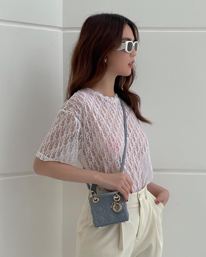 Ngọc Trinh và loạt cảnh giới mới của việc để lộ mấy chỗ "ứ ừ" - Ảnh 9. Ngọc Trinh và loạt cảnh giới mới của việc để lộ mấy chỗ "ứ ừ" - Ảnh 9.