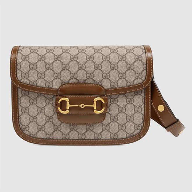 Bóc giá hàng hiệu hội "hot girl tài chính": Chanel, Gucci có thể không thấy trên web chính hãng chứ mấy trăm nghìn trên mạng thì đầy - Ảnh 7. Bóc giá hàng hiệu hội "hot girl tài chính": Chanel, Gucci có thể không thấy trên web chính hãng chứ mấy trăm nghìn trên mạng thì đầy - Ảnh 7.