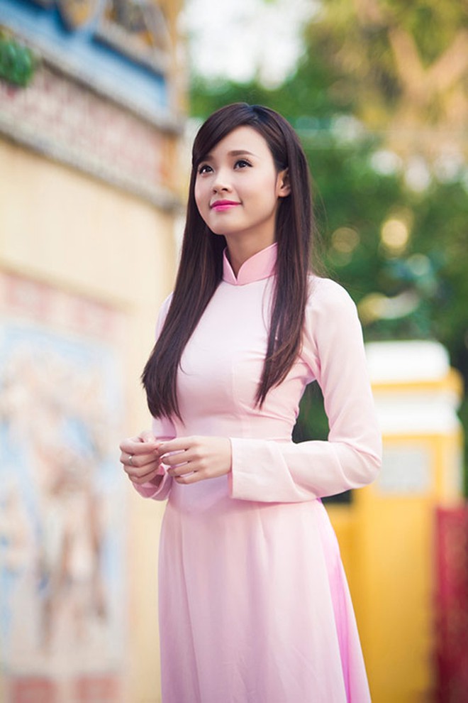 Đọ style 3 giảng viên hot nhất MXH: Midu ngày càng "mlem", Âu Hà My lẫn Lê Âu Ngân Anh cũng khiến người ta "mất máu" - Ảnh 8. Đọ style 3 giảng viên hot nhất MXH: Midu ngày càng "mlem", Âu Hà My lẫn Lê Âu Ngân Anh cũng khiến người ta "mất máu" - Ảnh 8.