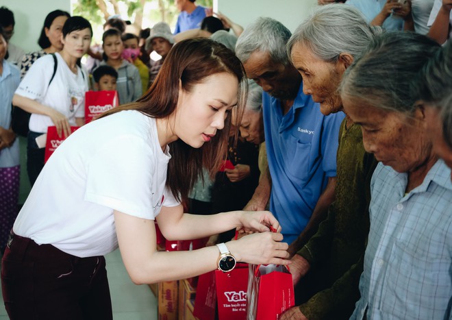 Mỹ Tâm: Làm việc thiện mà vừa đánh bóng được tên tuổi, vừa làm điều tốt thì vẫn đỡ hơn không làm gì hết - Ảnh 2.