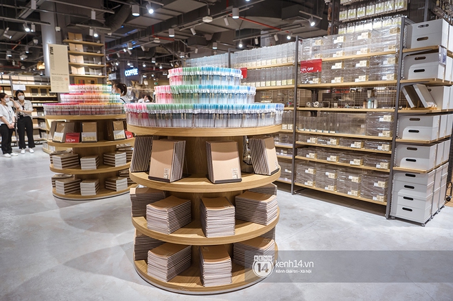 HOT: Cận cảnh mọi ngóc ngách store MUJI Hà Nội trước ngày khai trương, quá trời đồ xinh, dự là bạn sẽ muốn tậu hết - Ảnh 10.