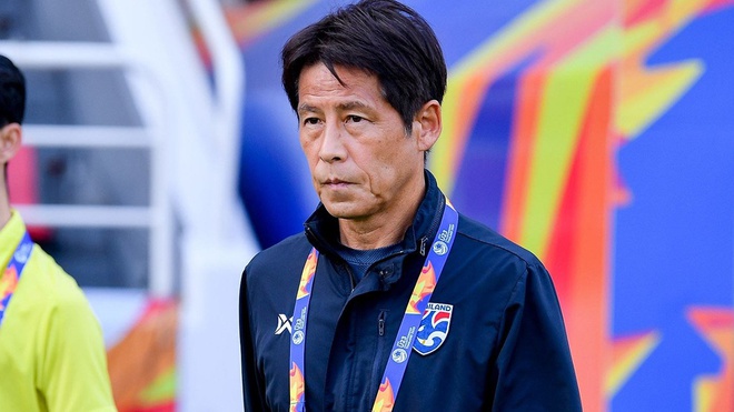 HLV Akira Nishino khẳng định không có chuyện cắt liên lạc với LĐBĐ Thái Lan - Ảnh 1.