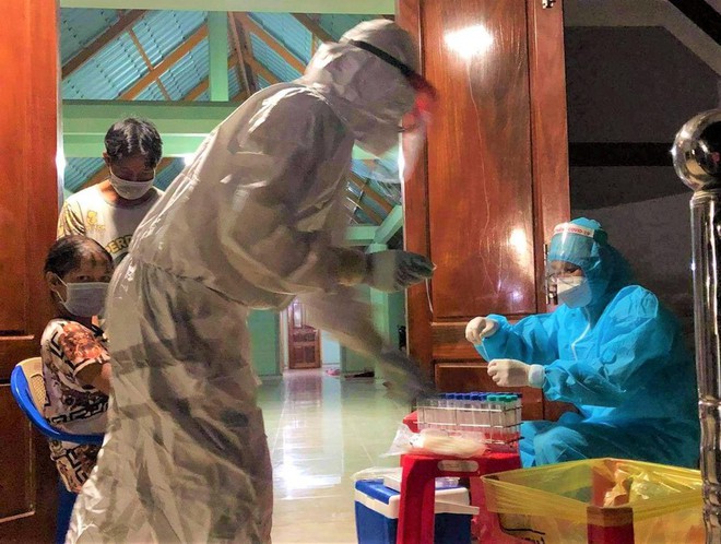Nữ điều dưỡng nghi mắc COVID-19, phong tỏa một trung t&acirc;m y tế ở Đắk Lắk - Ảnh 1.