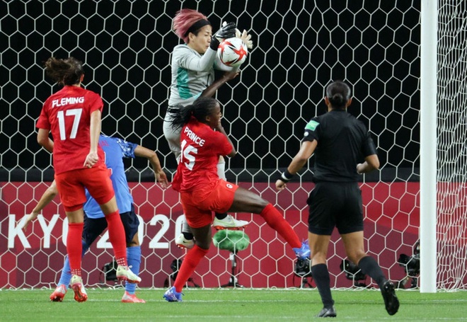 Gấu đen khổng lồ kiếm mồi gần địa điểm thi đấu Olympic, cảnh sát Nhật vội vã truy dấu: Chúng tôi vẫn chưa tìm thấy nó - Ảnh 3.