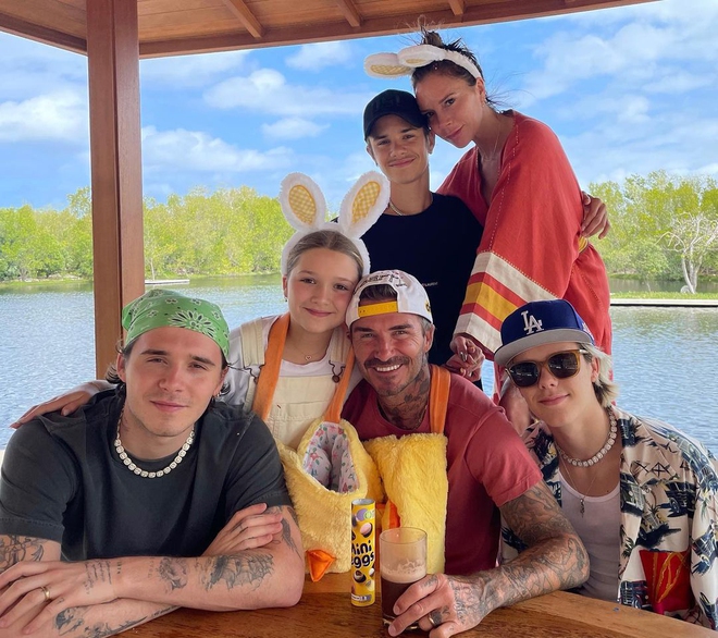 David Beckham bị cảnh sát sờ gáy vì Harper và Cruz, giải quyết tận 45 phút nhưng pha xử lý mới gây bất ngờ - Ảnh 7.