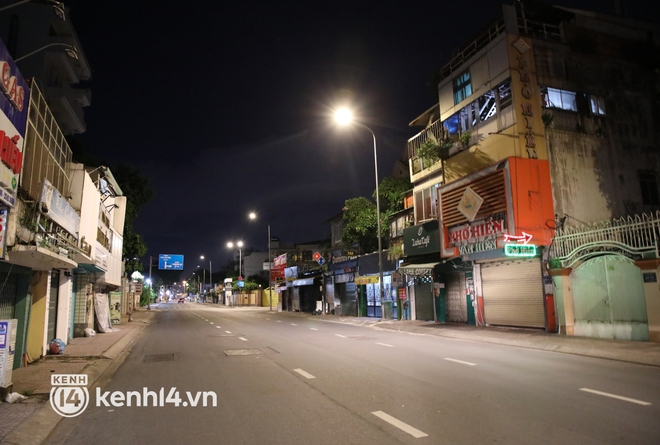 Trực tiếp: Toàn cảnh đường phố Sài Gòn sau 18h tối nay (26/7) - Ảnh 4.