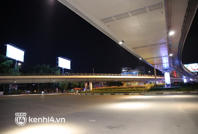 Trực tiếp: Toàn cảnh đường phố Sài Gòn sau 18h tối nay (26/7) - Ảnh 3.