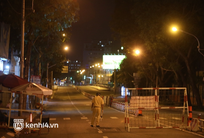Trực tiếp: Toàn cảnh đường phố Sài Gòn sau 18h tối nay (26/7) - Ảnh 6.