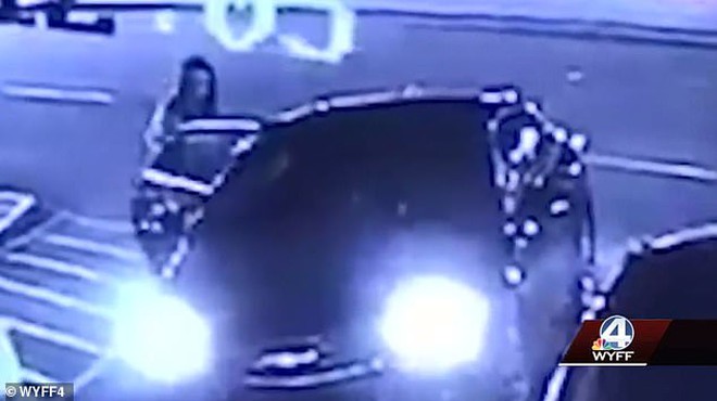 Án mạng rúng động Mỹ: Gọi Uber nhưng lên nhầm xe lạ, cô gái bị đâm liên tiếp 120 nhát dao kinh hoàng với loạt tình tiết gây phẫn nộ - Ảnh 2. Án mạng rúng động Mỹ: Gọi Uber nhưng lên nhầm xe lạ, cô gái bị đâm liên tiếp 120 nhát dao kinh hoàng với loạt tình tiết gây phẫn nộ - Ảnh 2.