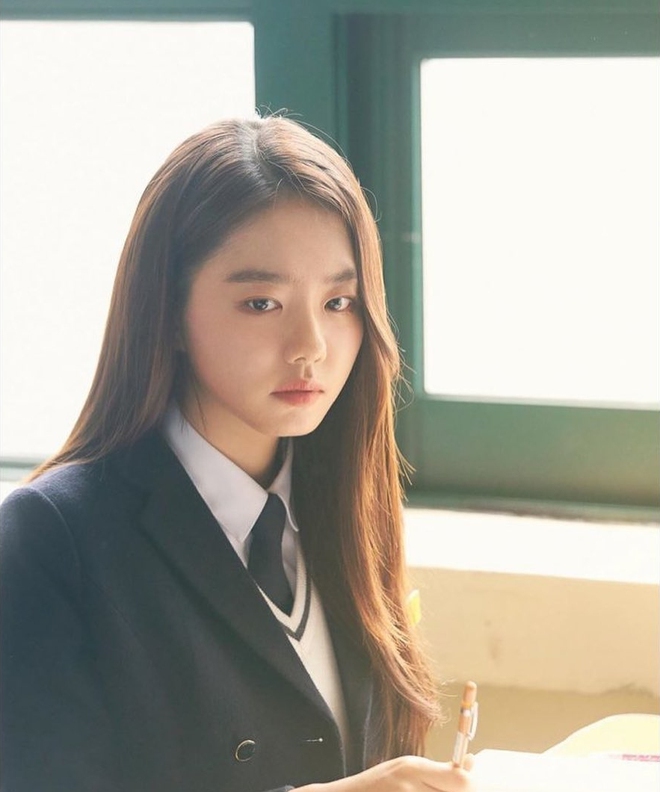 Plot twist căng đ&eacute;t: Th&agrave;nh vi&ecirc;n thị phi nhất I.O.I bị b&oacute;c phốt bạo lực, ai ngờ cảnh s&aacute;t kết luận nữ idol mới l&agrave; nạn nh&acirc;n - Ảnh 2.