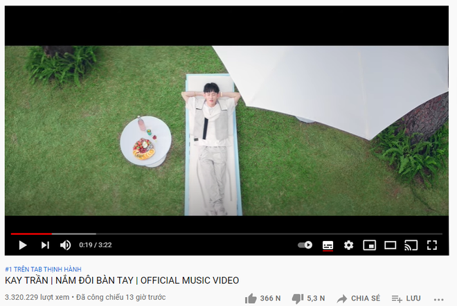 Kay Trần một bước lên luôn top 1 trending sau 12 tiếng ra MV Nắm Đôi Bàn Tay, tất cả là nhờ fan Sơn Tùng? - Ảnh 1.