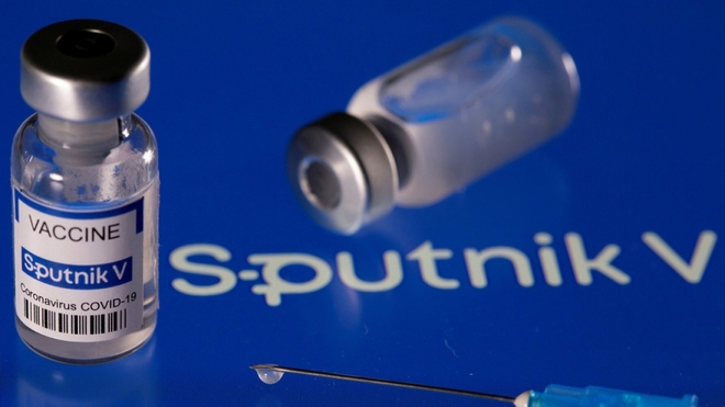 Slovakia bán lại cho Nga hầu hết số vaccine Sputnik V đã mua  - Ảnh 1.