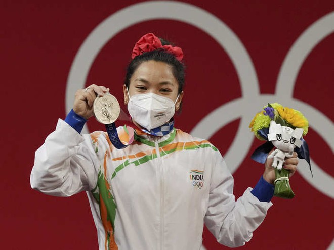 Ngỡ ngàng bật ngửa với giá trị thật của những tấm huy chương tại Olympic Tokyo: HCĐ còn rẻ hơn một bộ đồ ngoài chợ ở Việt Nam - Ảnh 2.