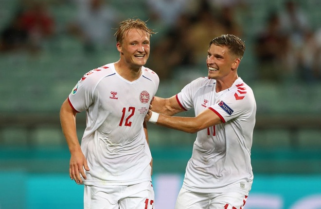  Bàn thắng đưa Đan Mạch vào bán kết lập kỷ lục Euro  - Ảnh 2.