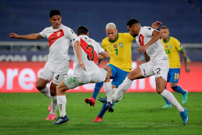 Brazil gi&agrave;nh v&eacute; v&agrave;o chơi trận chung kết Copa America - Ảnh 13.