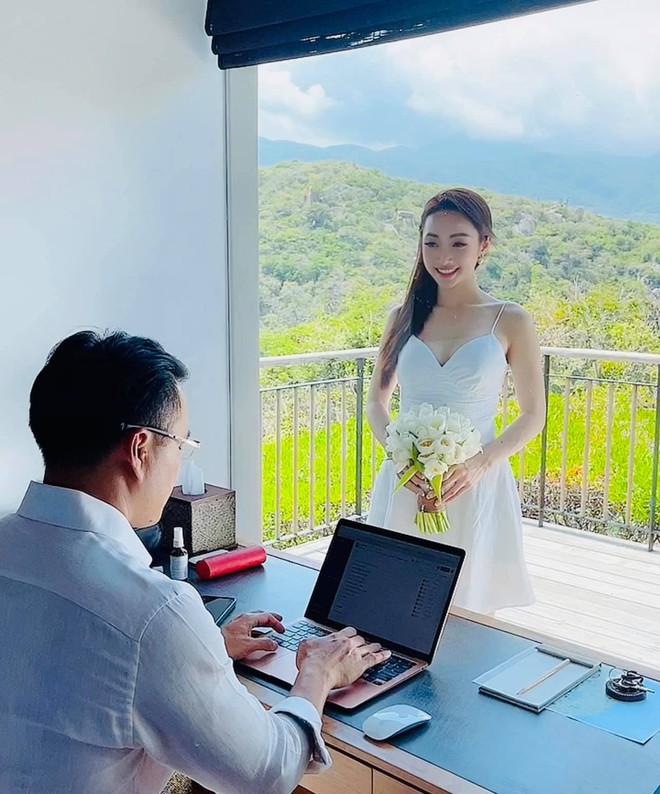 Vợ k&eacute;m 16 tuổi của Chi Bảo x&aacute;c nhận đ&atilde; mang thai sau 4 th&aacute;ng đăng k&iacute; kết h&ocirc;n, loạt ảnh tạm biệt body thời con g&aacute;i g&acirc;y sốt - Ảnh 9.