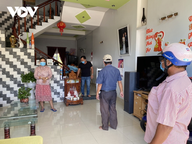 Diễn biến dịch ngày 7/7: 44 cán bộ, công nhân viên và 36 phạm nhân ở Trại tạm giam Chí Hòa nhiễm Covid-19; TP.HCM phát hiện ổ dịch 108 ca mắc tại 2 con hẻm ở quận Tân Bình - Ảnh 1. Diễn biến dịch ngày 7/7: 44 cán bộ, công nhân viên và 36 phạm nhân ở Trại tạm giam Chí Hòa nhiễm Covid-19; TP.HCM phát hiện ổ dịch 108 ca mắc tại 2 con hẻm ở quận Tân Bình - Ảnh 1.
