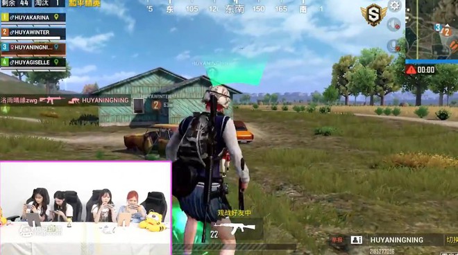 Nh&oacute;m nhạc nữ nh&agrave; SM trổ t&agrave;i bắn PUBG Mobile khiến người xem h&aacute; hốc mồm - Ảnh 4.