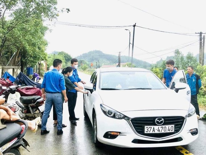 Bố đột ngột qua đời, th&iacute; sinh n&eacute;n đau đến điểm thi l&agrave;m b&agrave;i m&ocirc;n To&aacute;n - Ảnh 2.