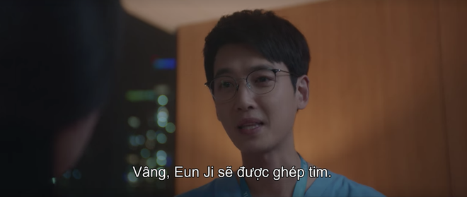Hospital Playlist 2 tập 4 biến nặng: Ik Sun chia tay Jun Wan đầy xót xa, thực chất là để che giấu bệnh tình nghiêm trọng - Ảnh 21.
