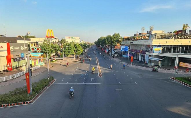 Ch&iacute;nh phủ đặt mục ti&ecirc;u kiểm so&aacute;t được dịch bệnh ở TP.HCM trước 15/9 - Ảnh 1.
