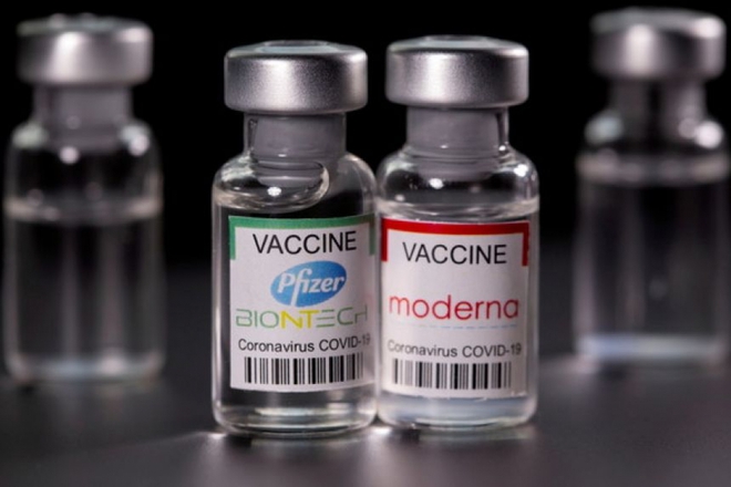 Nghiên cứu mới: Vaccine Moderna có lẽ hiệu quả cao hơn Pfizer trước biến thể Delta - Ảnh 1.