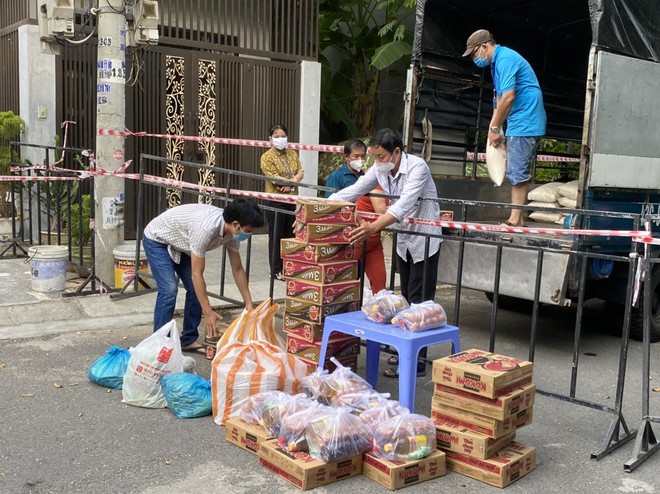 Đà Nẵng sẽ đóng cửa tuyệt đối, không ai được ra khỏi nhà trong 7 ngày nếu dịch Covid-19 không giảm - Ảnh 2.