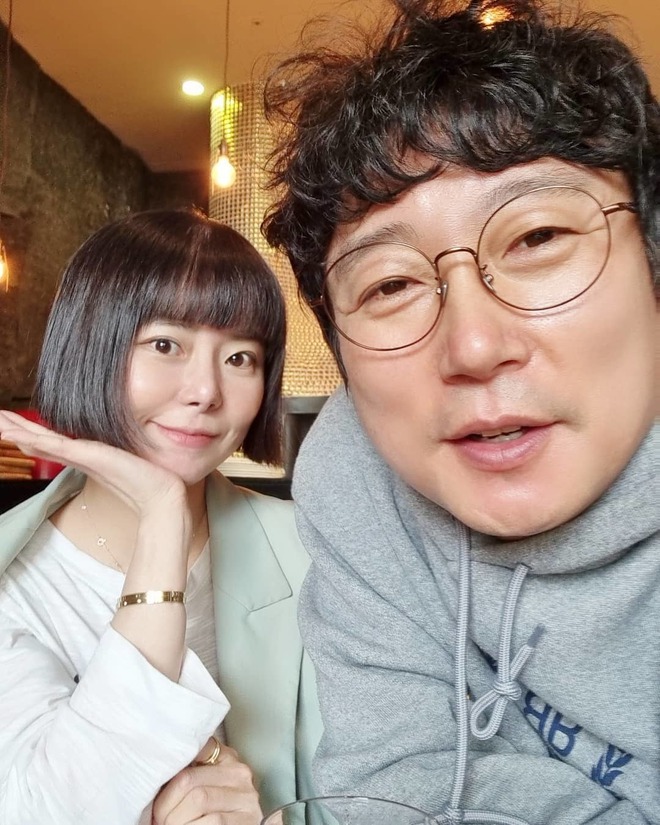 6 couple chú cháu hạnh phúc nhất Kbiz: Lee Young Ae cưới chồng đại gia hơn 20 tuổi, sao Vườn Sao Băng viên mãn dù chồng ngoại tình - Ảnh 11.