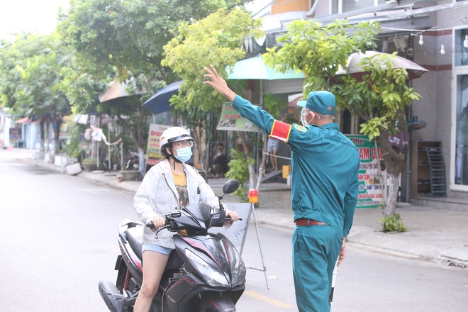 CHÍNH THỨC: Đà Nẵng dừng tất cả các hoạt động trong 7 ngày, cách ly tuyệt đối nhà với nhà từ 8h ngày 16/8 - Ảnh 1.