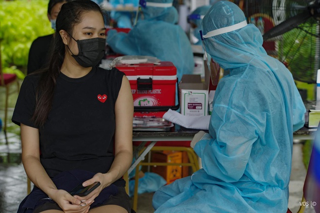 Diễn biến dịch ngày 15/8: Thêm nhiều nơi kéo dài giãn cách xã hội theo Chỉ thị 16; TP.HCM dứt khoát thực hiện cho được mục tiêu kiểm soát dịch trước 15/9 - Ảnh 1. Diễn biến dịch ngày 15/8: Thêm nhiều nơi kéo dài giãn cách xã hội theo Chỉ thị 16; TP.HCM dứt khoát thực hiện cho được mục tiêu kiểm soát dịch trước 15/9 - Ảnh 1.