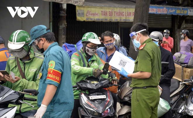 Bộ C&ocirc;ng an n&oacute;i g&igrave; về &ugrave;n ứ ở TP.HCM khi thực hiện kiểm tra di biến động d&acirc;n cư - Ảnh 1.